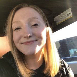 Meet your Posher, Alena